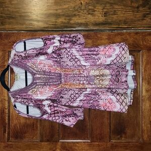 Cold shoulder top by One World